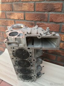 Hlava valcov na BMW 320d, E 46, 100kW, M47D20, 22466019 - 6
