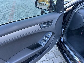 Audi A4 B8 Lift Avant 2.0tdi Quatro S line - 6