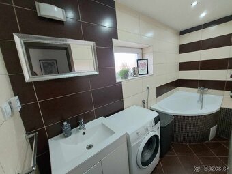 🏡 Na predaj alebo výmenu: Dvojgeneračný rodinný dom v Holíč - 6