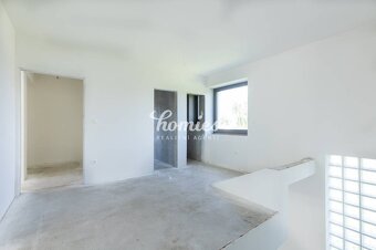 PREDAJ výnimočný 5-izbový dom, Zlaté Moravce-centrum - 6