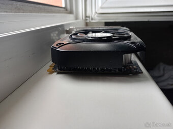 Grafická Karta  PALIT GTX 1050 StarX 2GB - 6