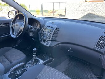 Hyundai i30 1.6 CRDi, 1 majiteľ, SR - 6