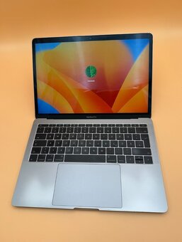 MacBook Pro 13 2017 i5 / 8GB RAM / 256GB SSD - 6