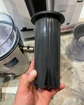 Odšťavovač Bosch MES25A0 700w - 6