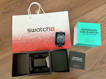 Omega Moonswatch Polar Lights - 6