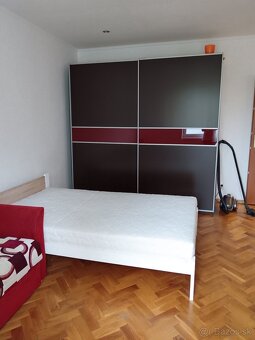 1IZB S BALKONOM BLIZKO CENTRA ZAČIATOK RASTISLAVOVEJ - 6