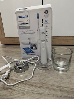 Philips Sonicare DiamondClean - zubna kefka (top stav) - 6