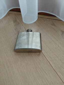 Miniploskacky na alkohol - 6