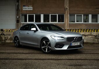 Volvo S90 D4 2.0L Drive-E R-Design A/T AWD - 6