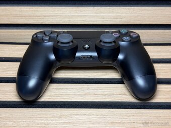 Sony PS4 Dualshock 4 V2 - Black - 6