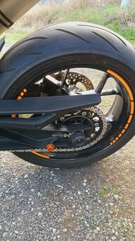 KTM duke 790 - 6