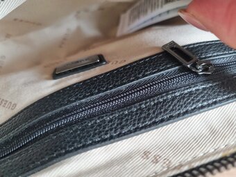 nová sivo čierna crossbody GUESS - 6