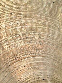 Paiste 2002 black label 22" - 6
