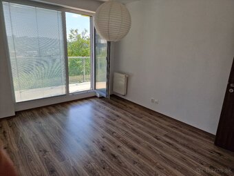 Kramáre, 2-izbový krásny slnečný byt 72 m2 + gar. státie. - 6