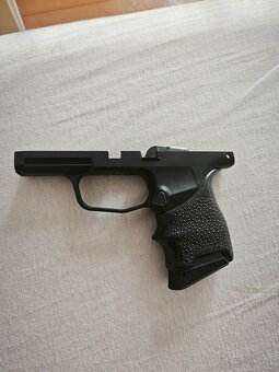 Zbrane výbava Walther Sig Ruger - 6