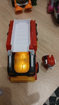 Tlapkova patrola - autička - 6