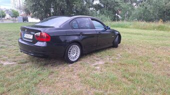 BMW e90 318 d - 6