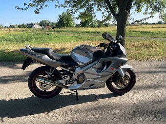 Honda CBR 600F - 6