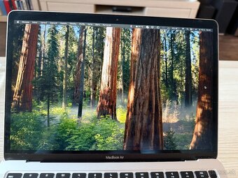 Predám Apple MacBook Air 13” M1 – 8GB RAM / 256GB SSD - 6