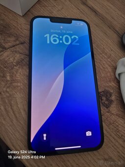 Predám Vymenim,Iphone 13,ako novy,86% batéria - 6