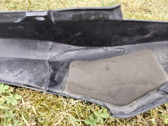 Podsedlový plast pravý Yamaha FZ6 - 6