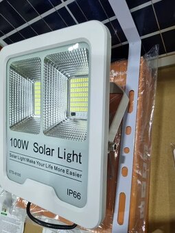 VÖGLER GmBh 100W neutrálna solárna lampa, súmrakový senzor - 6