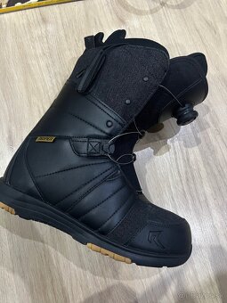 Snowboard + vybavenie - 6