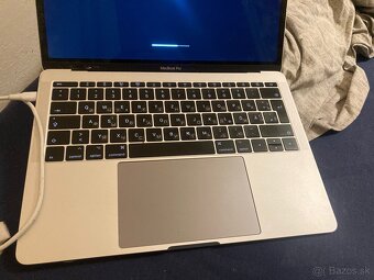 MacBook Pro 13 2017 rok - 6
