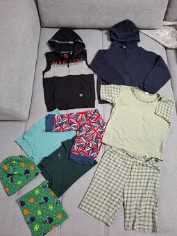 Predám balík oblečenia veľkost 122-128cm chlapec - 6