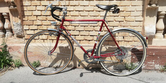 FAVORIT 1976 - 6