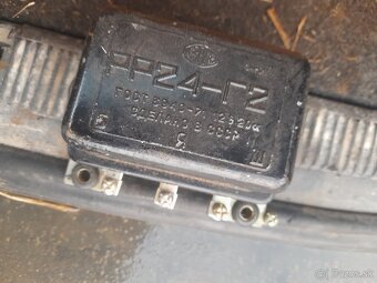Predam Regulátor napätia uaz gaz volga - 6