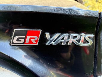 TOYOTA GR YARIS - 6