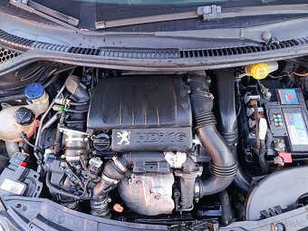 Peugeot 207 1.6 HDi - 6