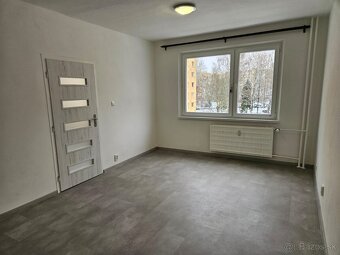 1-IZBOVY NOVO ZREKONSTRUOVANY BYT V ZILINE NA PRENAJOM - 6