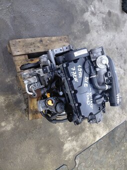 MOTOR 1.9 TDI 77KW  BXE - 6