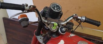 Cestny motocykel ČZ 175/450 - 6