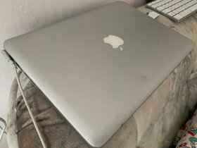 Apple MacBook Pro 15” late 2010  i7, 16G ram, 240ssd - 6