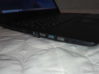Lenovo 110, 4-jadro.15,6 FHD. SSD 256 GB .Nová DDR4 8 GB. - 6