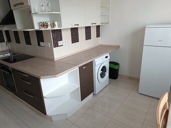 Na prenájom 2 izbový byt - 6