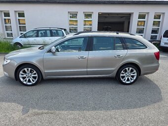ŠKODA SUPERB COMBI 2.0 CRTDI 103KW ELEGANCE - 6