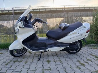 Suzuki Burgman 650 Executive - 6