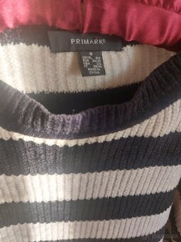 Svetríky XS 6 €/ks - 6