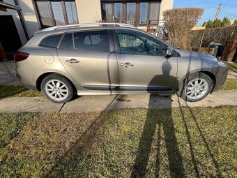 Renault Mégane III Grandtour 1.5 dCi (66 kW, 90 k) - 6