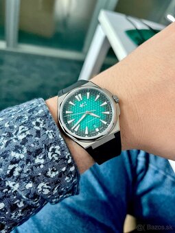 Christopher Ward The Twelve Ti Green 40mm - 6