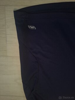 Tmavomodré tričko značky Umbro - 6