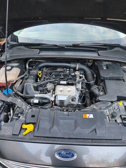 Predám Ford focus - 6