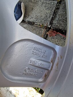 Audi R16 disky 7J ET31 + pneu 205/45 r16 - 6