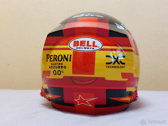Carlos Sainz 2024 Ferrari F1 prilba 1:2 - 6