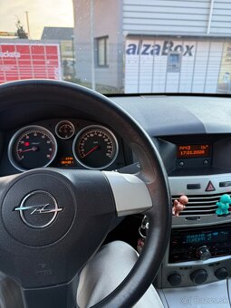 🚘 Opel Astra H 1.4 (2007) - 6