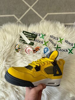 Jordan 4 - 6